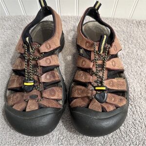 KEEN Men's Sz8 Newport H2 Leather Sandals Brown Hiking Outdoor Water Shoes